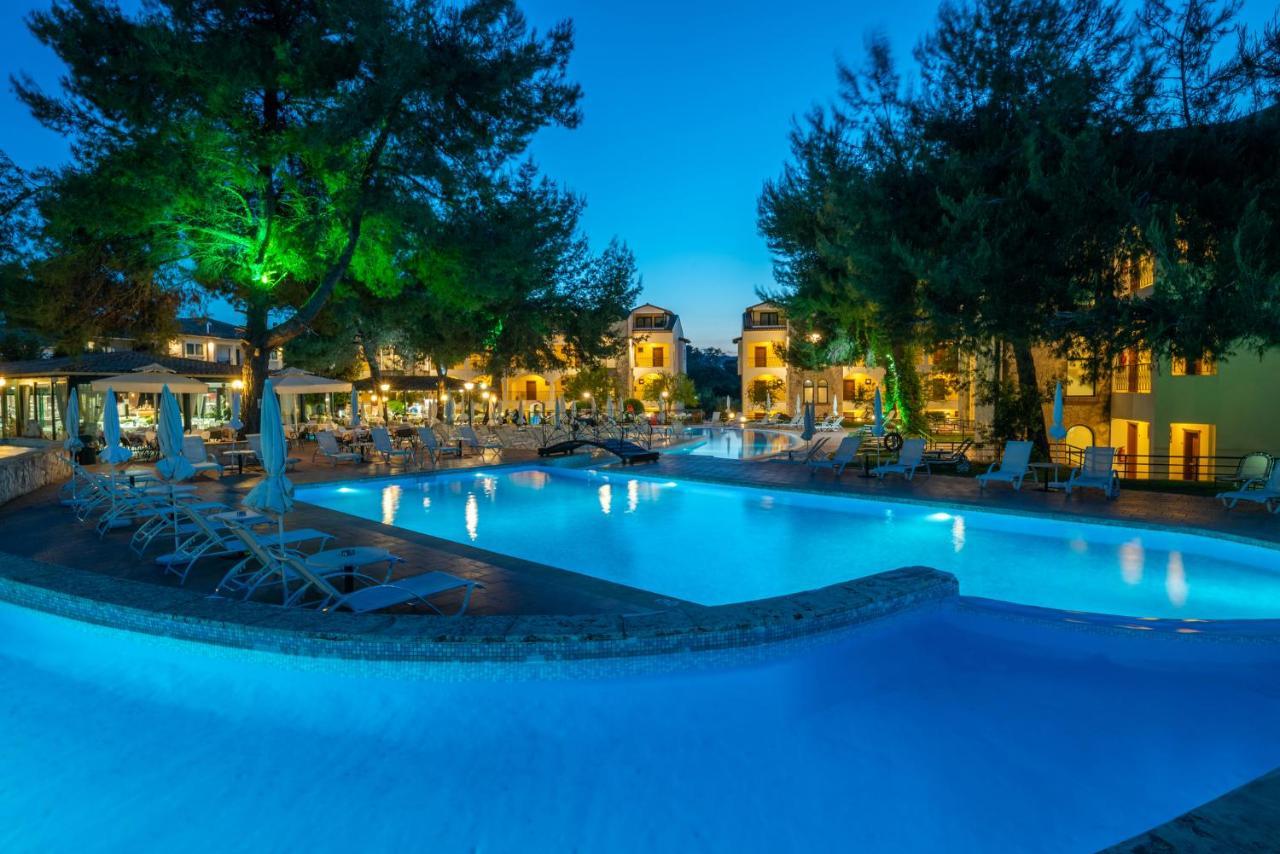 Lesse Hotel Chalkidiki エクステリア 写真