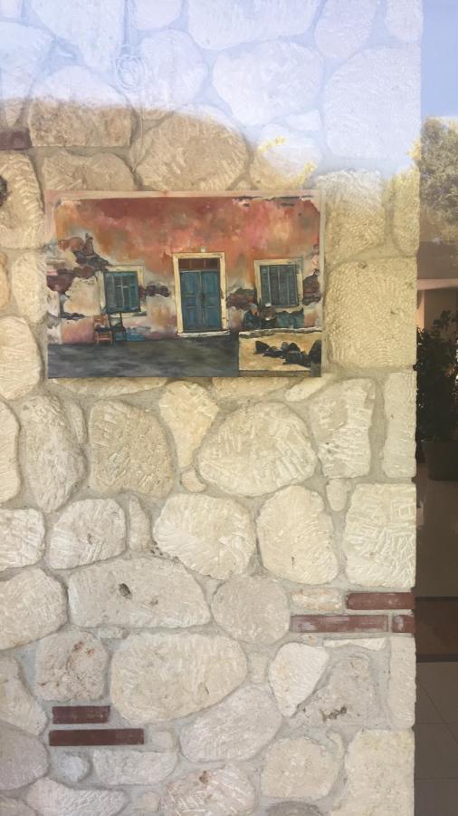 Lesse Hotel Chalkidiki エクステリア 写真