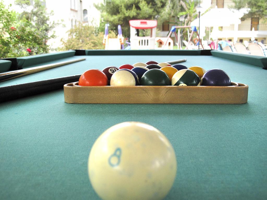 Lesse Hotel Chalkidiki エクステリア 写真
