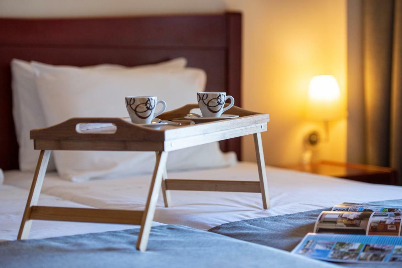 Lesse Hotel Chalkidiki エクステリア 写真